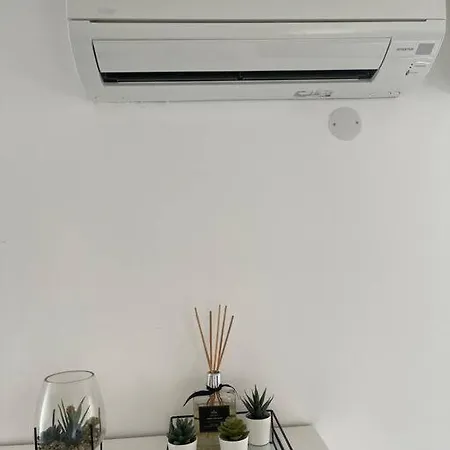 Proche Et Centre 2 Pieces Wifi&clim Daire *