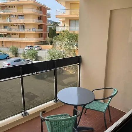 Apartment Proche Et Centre 2 Pieces Wifi&clim *