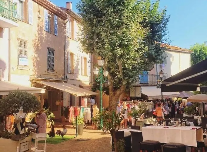 Apartament Proche Et Centre 2 Pieces Wifi&clim Sainte-Maxime